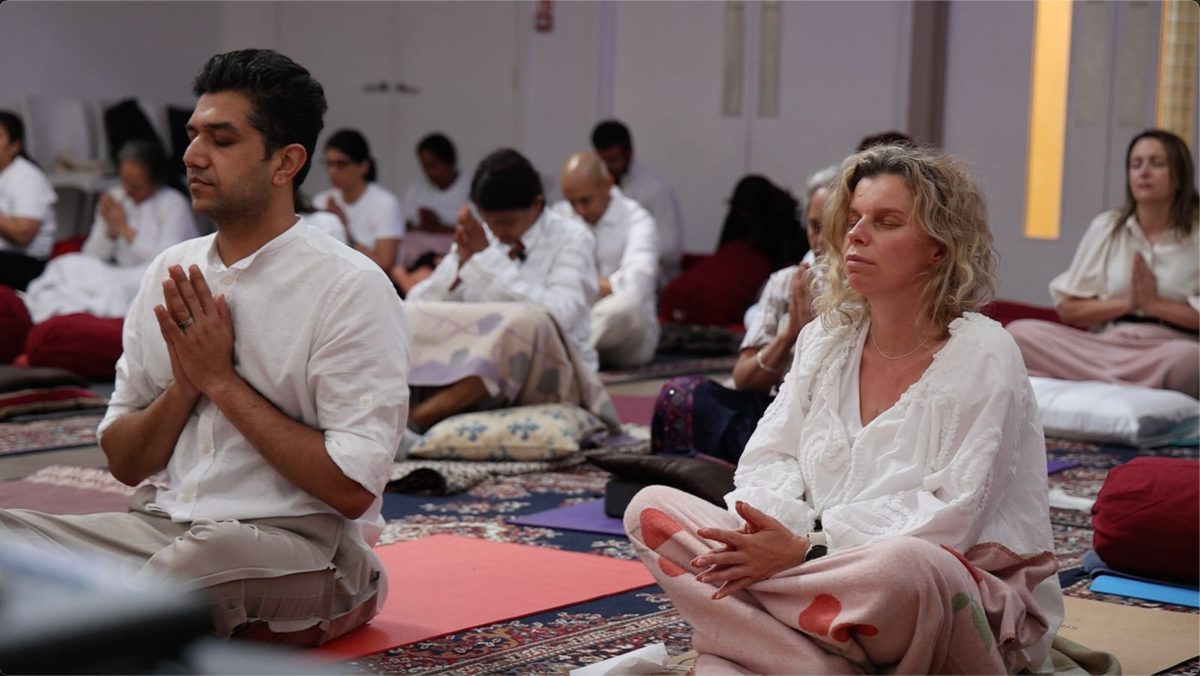 Group meditation retreat in progress